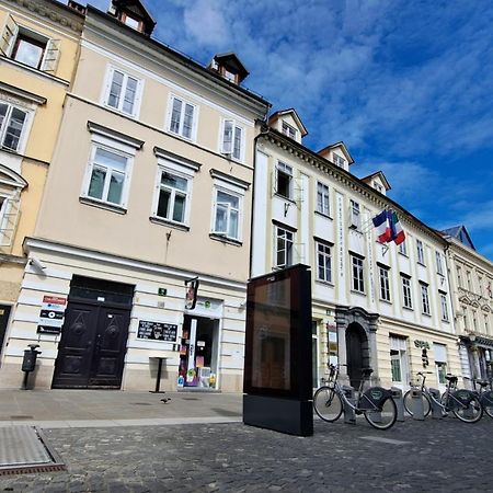 VIKSI hostel Lublaň Exteriér fotografie