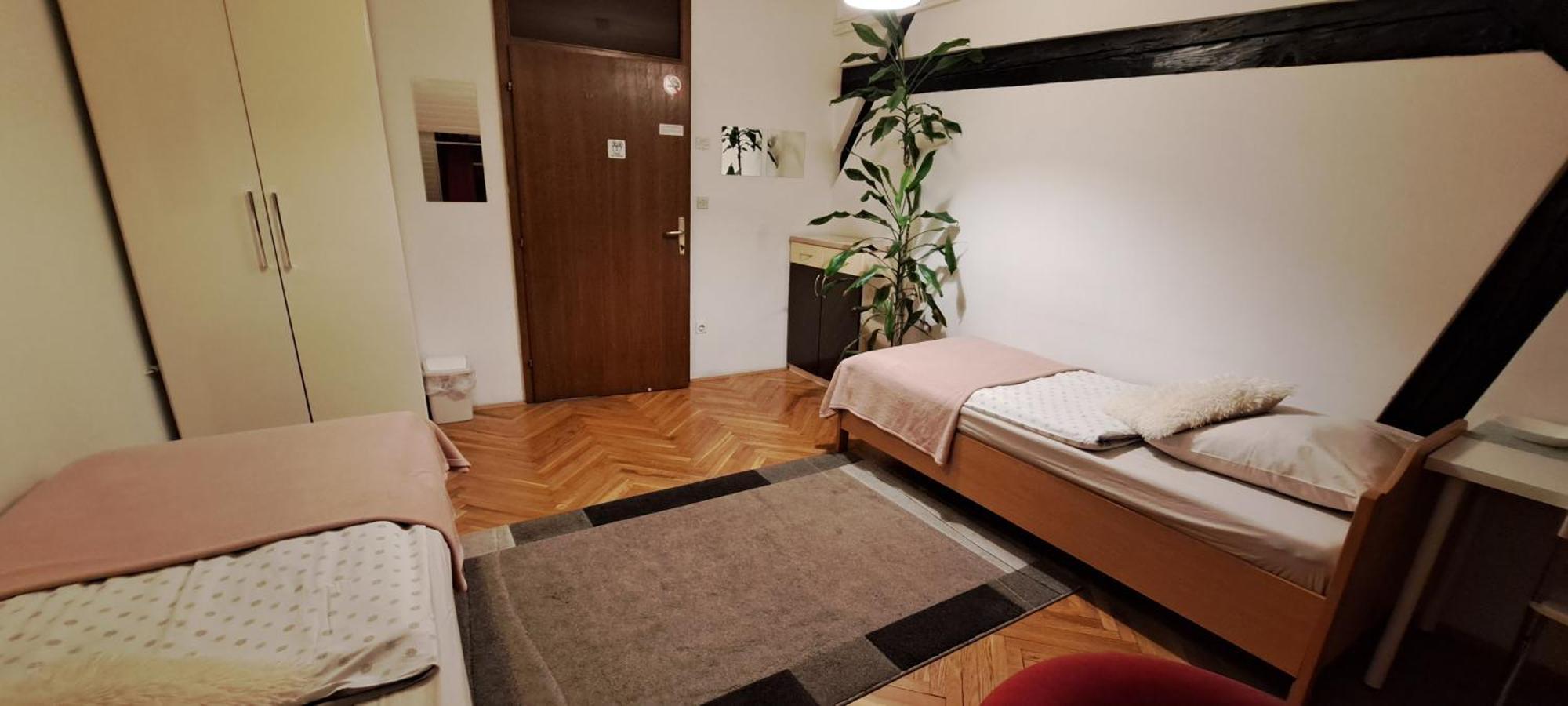 VIKSI hostel Lublaň Pokoj fotografie